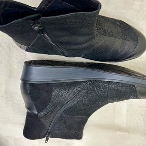 Naot booties leather 38 or 7.5 us